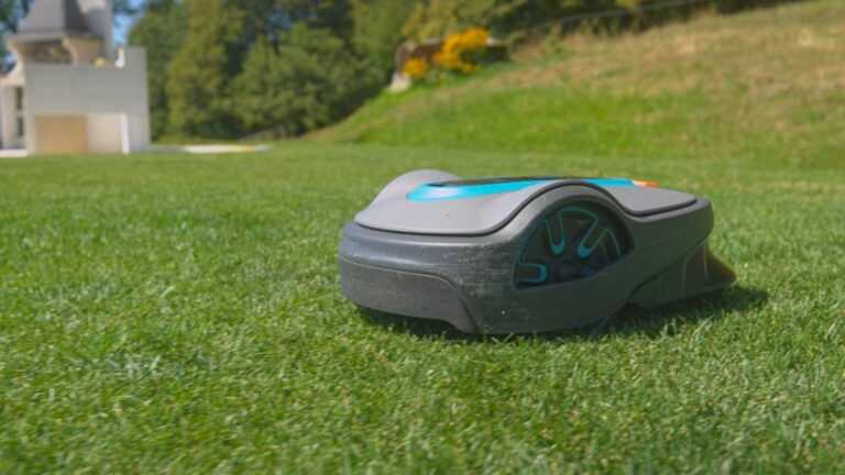 Artificial Grass lawn mower